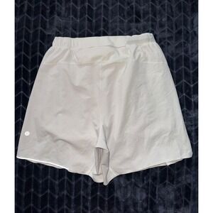 LULULEMON Men's BONE White License To Train Shorts Linerless Size M